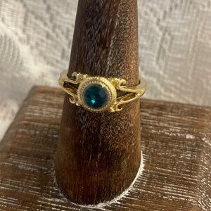 Vintage-Style Teal Blue Solitaire Ring, Size 7
